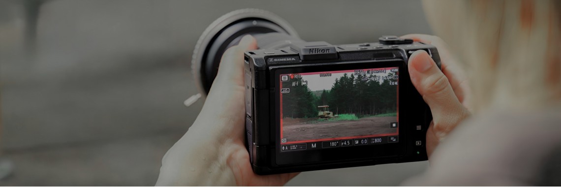 Nikon zr
